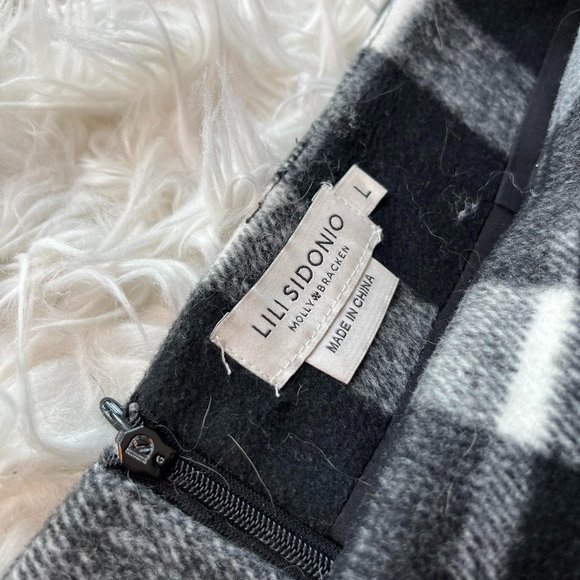 Molly Bracken - Lili Sidonio Collection Plaid Skirt - Picture 5 of 6